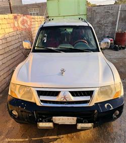 ميتسوبيشي باجيرو